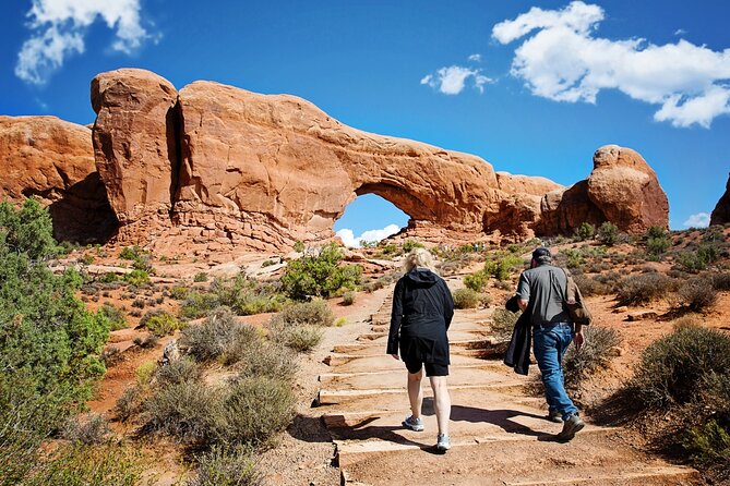 Arches National Park Audio Tour Review - Meeting and Tour Details