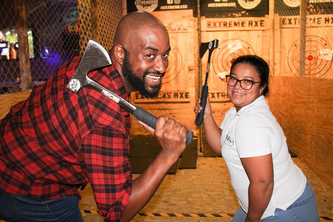 Axe Throwing 60 Min - Convenient Location and Easy Access