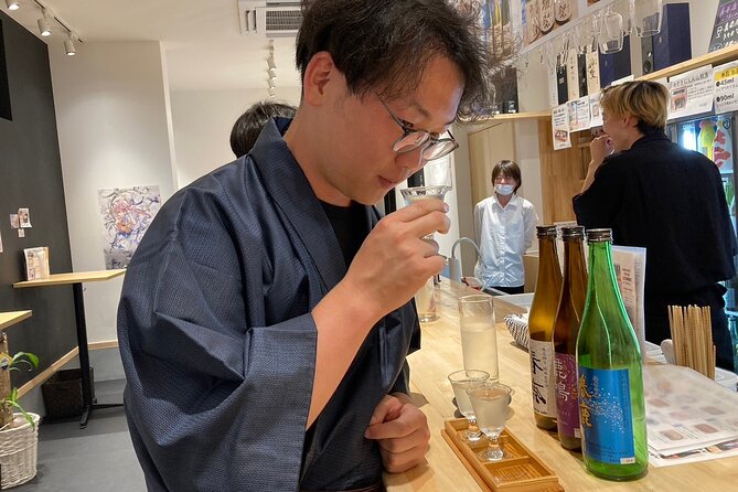 Bar and Izakaya Nighttime Foodie Tour in Kyoto - Meeting and Pickup