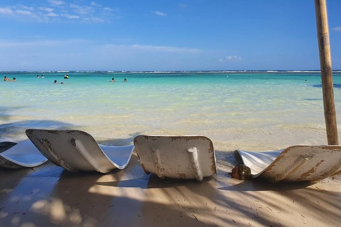 Beach Day, Food + Drinks + the Chilangaloense Beach Club - Activities to Enjoy