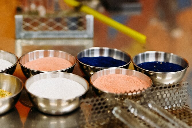 Beginners Glass Blowing Lessons in Portland, Oregon - Sipping and Snacking During the Experience