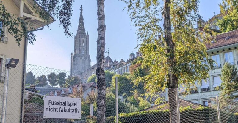 Bern: Highlights and Old Town Self-guided Walk - Experience Highlights