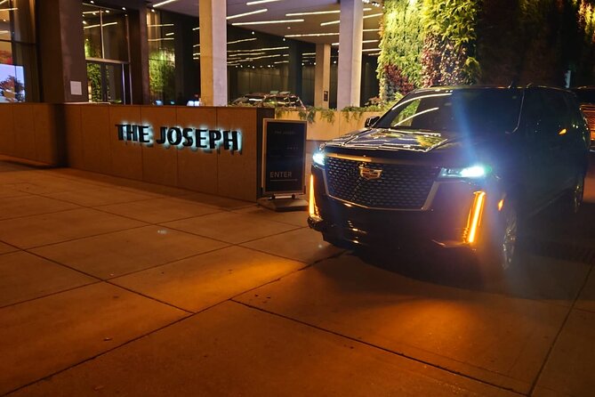 Best Nashville Luxury Ground Transportation From/To BNA-Downtown - Vehicle Features and Amenities