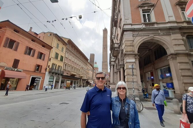 Bologna 3 Hour Private Guided City Tour of Must-See Sites - Meeting Point and Accessibility