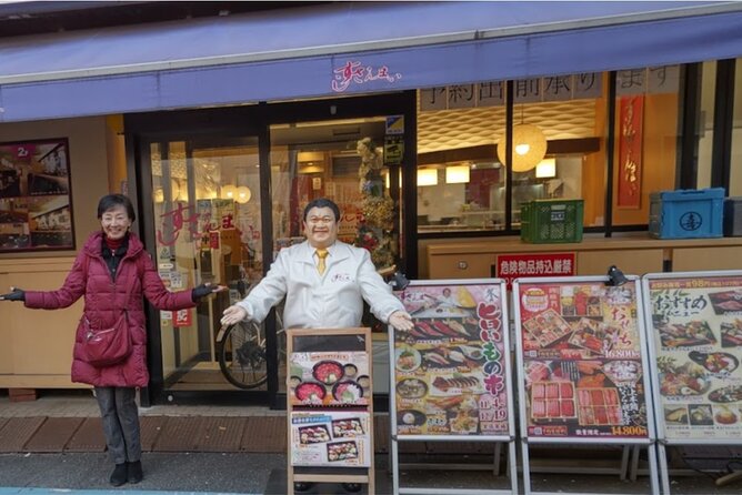 Breakfast at Tsukiji Market Tour - Meeting and Pickup