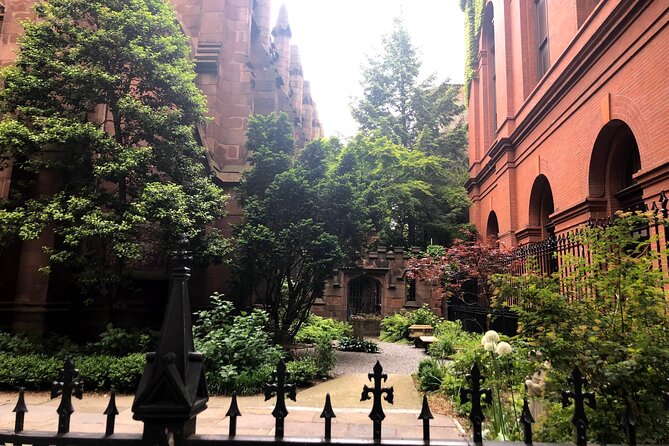 Brooklyn Heights: a Self-Guided Tour From the Promenade to Truman Capotes House - Accessibility and Logistics