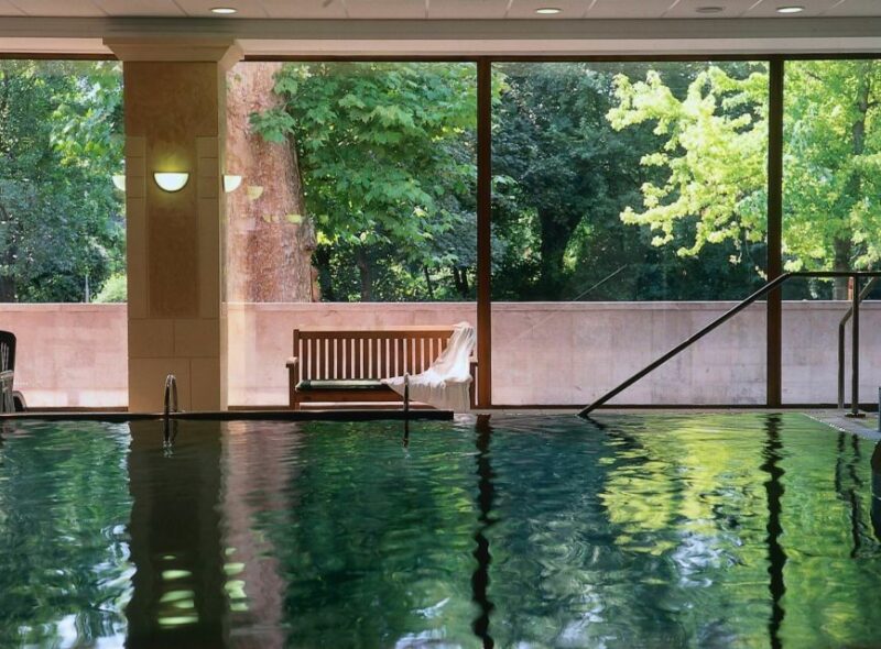 Budapest: Margaret Island Day Spa Entry Ticket - Spa Amenities and Features