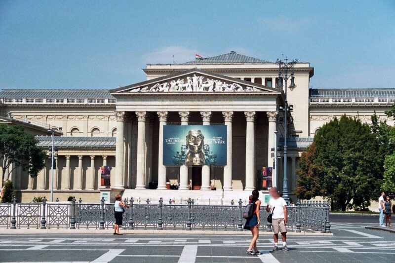 Budapest: Private 4-Hour Walking Tour - Highlights of the Tour