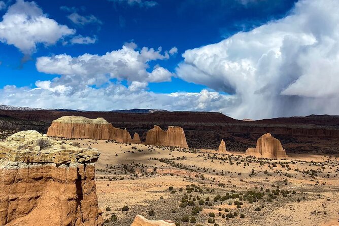 Capitol Reef Private Tour in Cathedral Valley and Bentonite Hills - Pickup Information