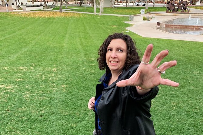 Cedar Rapids City Scavenger Hunt by Zombie Scavengers - Meeting Point and Duration