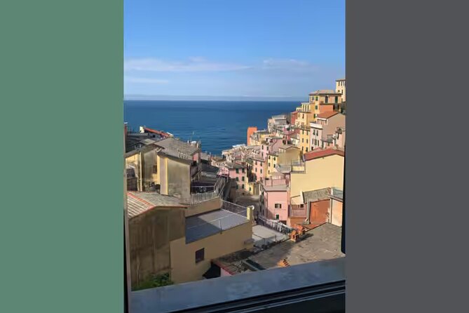 Cesarine: Trofie, Pesto,Tiramisu Class by the Sea in Cinque Terre - Trofie Pasta and Ligurian Pesto Preparation