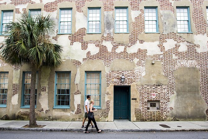 Charleston's Tapestry: A Journey Through Time and Color - Flexibility of Private Tour Format