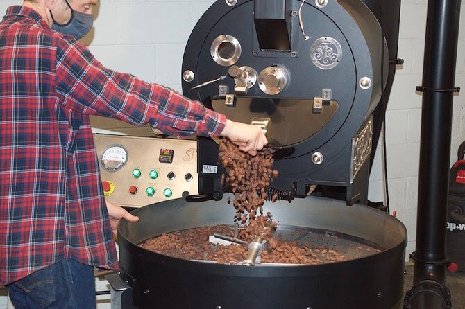 Chocolate Tour Including Hot Chocolate and Samples - Discovering the Chocolate-Making Process