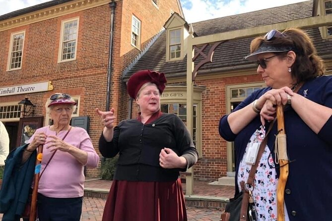 Christmas on the Homefront: A 1-Hour World War II Character Tour - Celebrating Christmas Amidst Rationing