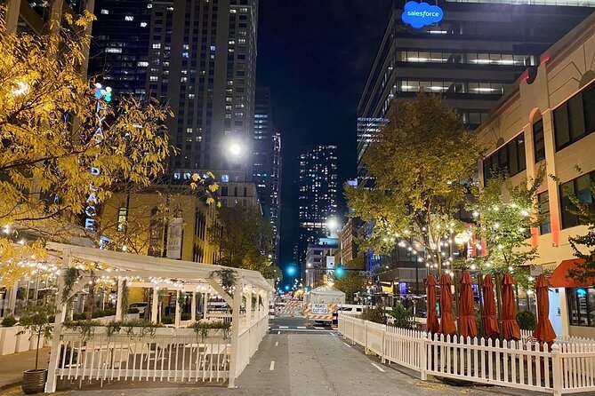 Classic Chicago Food Lovers Tour in River North - Culinary Highlights: Chicagos Famous Foods