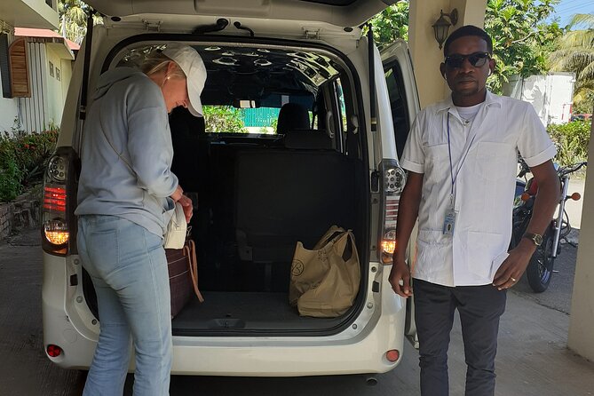 Club Night Life Round-Trip Private Transfer in Montego Bay - Pickup and Drop-off Times