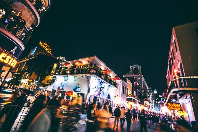 Creeps and Freaks Pub Crawl in New Orleans - Uncovering the Stories of Vampires, Casket Girls, and Sultans Palace