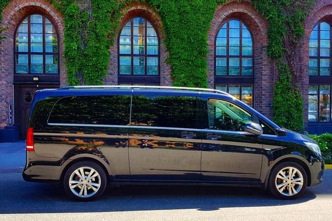 Cruise Port VIP Transfer: Cruise Port to Stockholm City Center 1-6 Passangers - Inclusions