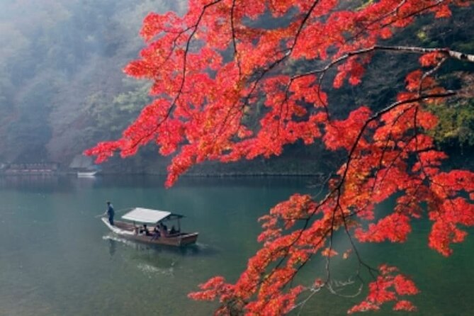 Day Tour From Osaka to Kyoto Lets Enjoy Kyotos Food and Scenery - Admiring the Golden Pavilion of Kinkaku-ji
