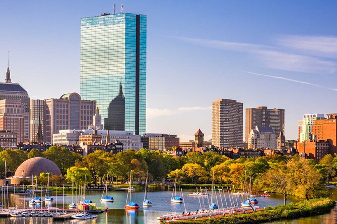 Departure Private Transfer: Boston City to Boston Airport BOS in Luxury SUV - Luxury Transfer Experience