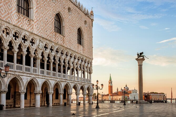 Departure Transfer: Venice to Marco Polo Airport VCE (Luxury Van) - Booking Information
