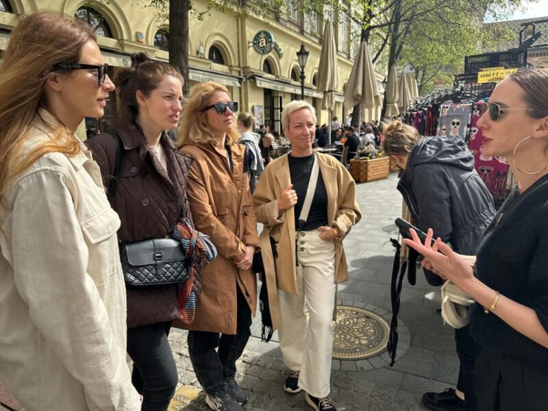 Discover Budapest Using the Tramway 2 - Tour Highlights and Attractions