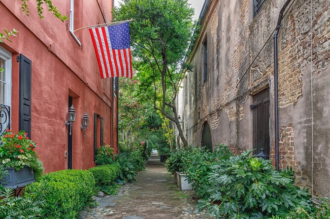 Discover Charleston! (Small Group Walking Tour - Max 10 Guests) - Accommodation for Families