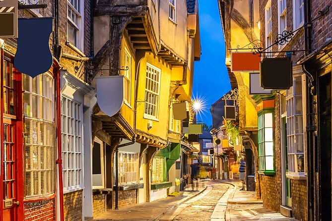 Discover the Best of York With 3 Self-Guided Audio Tours - Uncovering the Battlements of History