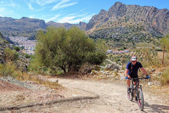 E-Mtb - Grazalema Grand Tour - 50KM Intermediate - Meeting and Pickup Details