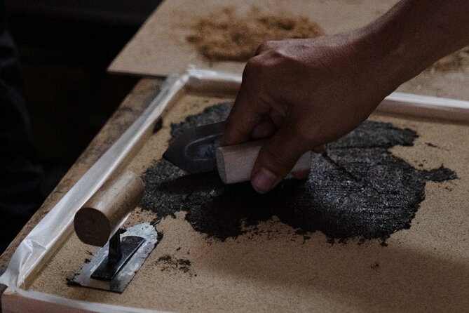 EARTH & ART: Create Your Own Clay Masterpiece - Immerse Yourself in the Pottery-Making Experience
