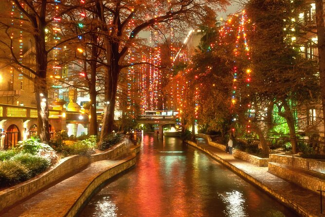 Enchanted Christmas Stroll: San Antonio's Festive Gems - Highlights of the Tour