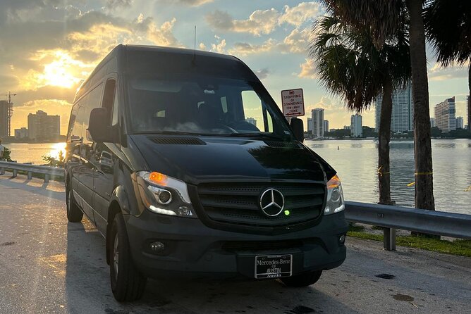 Enjoy the Best of Miami in One Day Tour - Immerse Yourself in the Vibrant Bayside Market Place