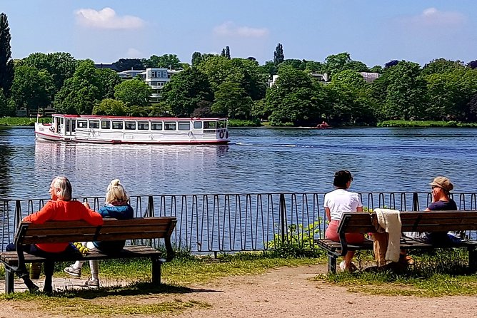 Exclusive Classic Car Tour Through the Posh Districts on the Alster - Inclusions and Amenities