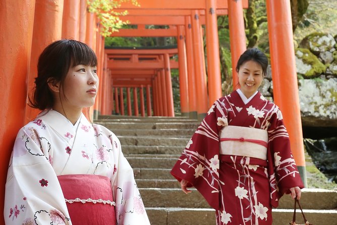 Experience With Kimono! Castle Town Retro Tour Local Tour & Guide - Health and Accessibility Information