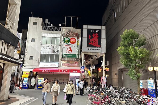Exploring Dotonbori and Namba A Private Osaka Half Day Food Tour - Indulging in Traditional Osaka Cuisine