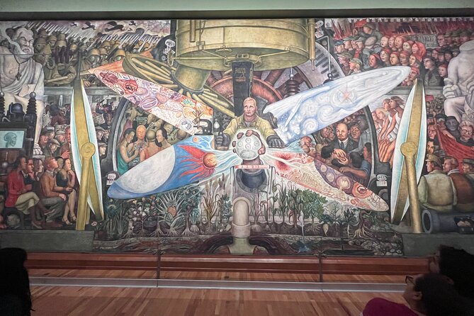 Exploring Mexican Muralism: a Journey Through Bellas Artes Palace - Iconic Murals and Artists