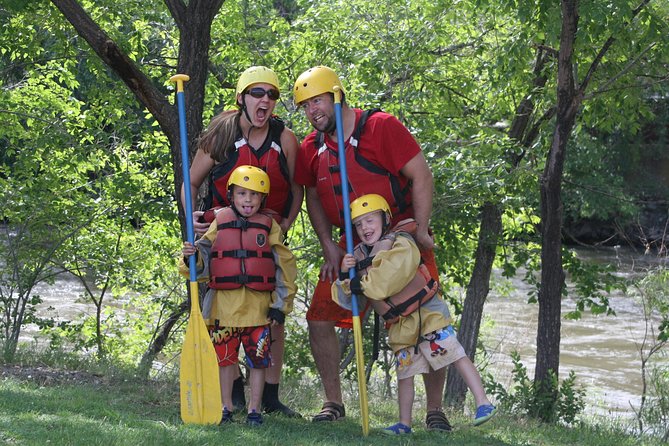 Family Float (FREE Lunch, Photos, and Wetsuit) - Inclusions