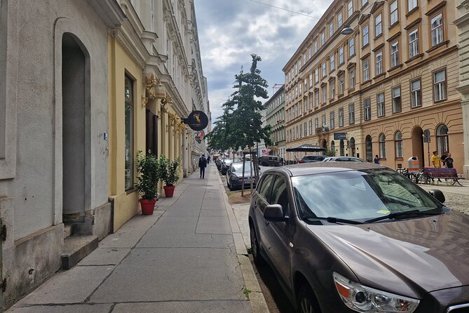 Freud Quest Experience in Vienna - Navigating the Berggasse 32 Meeting Point