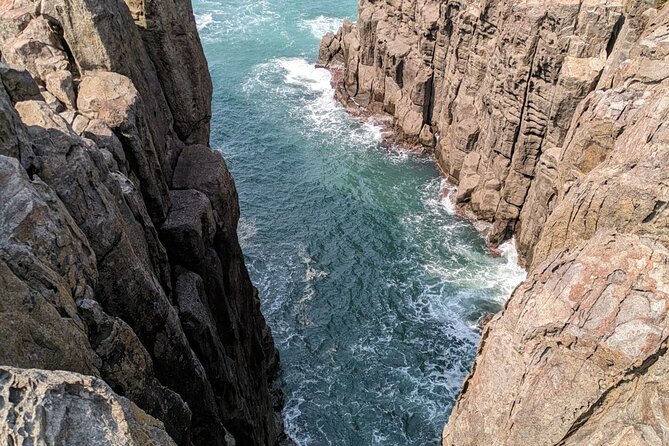 From Kanazawa: Fukuis Stunning Cliffs, Spiritual Island & Port - Tojinbo Cliffs - Stunning Natural Formations