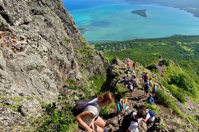 Full-Day Private Hiking Le Morne Mountain & Seafood Lunch at Islet Fourneau - Culinary Delights