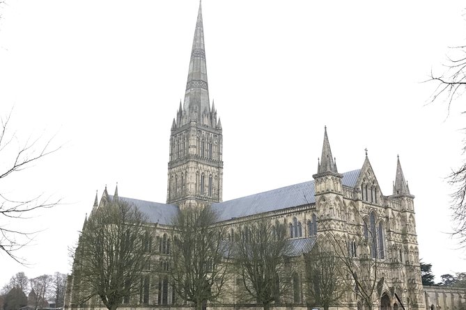 Full-Day Private Tour to Salisbury, Stonehenge and Woodhenge - Inclusions