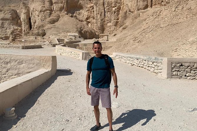 Full Private Day Tour to East and West Banks in Luxor- Private - Pricing and Group Size