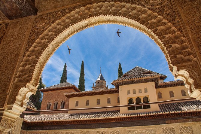 Granada's Crown Jewels: A Walk Through the Alhambra - Significance of the Alhambra
