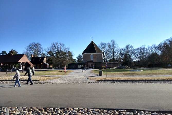 Guided Colonial Christmas Tour in Williamsburg - What to Expect on the Tour