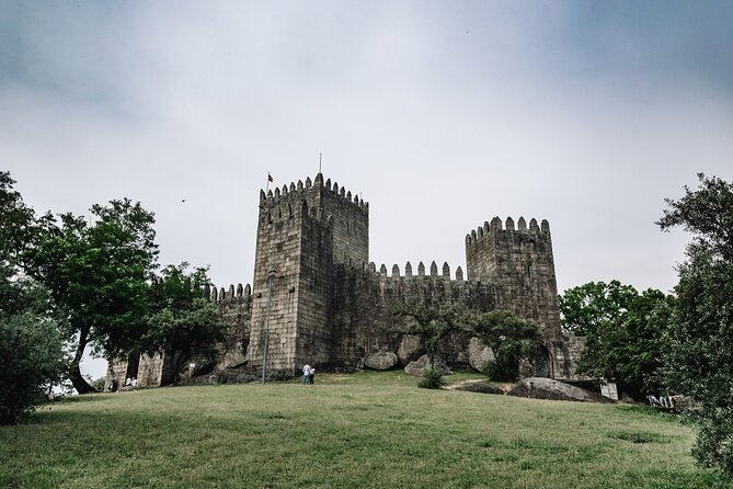 Guimarães Old Town Private Walking Tour - Meeting Points