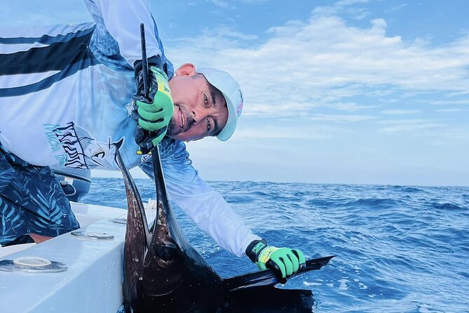 Half Day Huatulco Sport Fishing - Amenities Provided During Trip