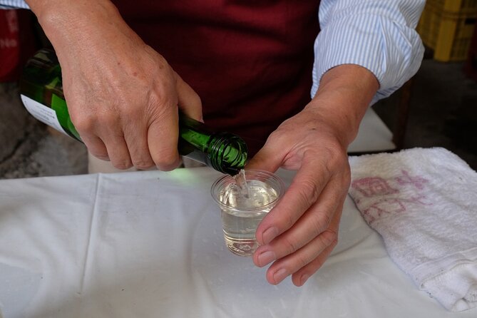 Half-Day Saijo Tour Sake Tasting and Brewery Tour in Hiroshima - Behind the Scenes: A Brewery Tour