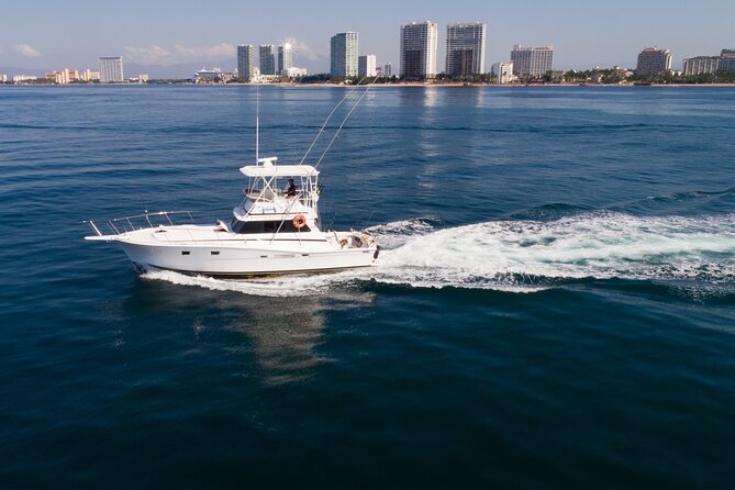Hatteras 42-44 Classic Yachts in Puerto & Nuevo Vallarta - Private Tour Experience