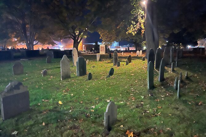Haunted Salem Ghost Tour Review - Tour Guide and Storytelling