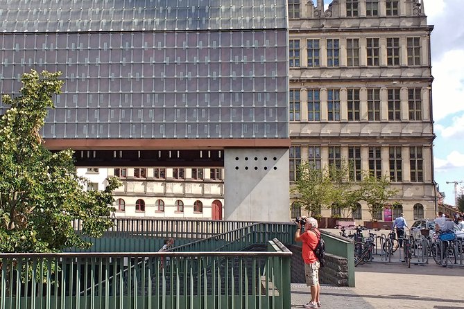 Hen/Stag Do Activity - Ghents Coolest Interactive Dance Party - Highlights of the Sightseeing Tour